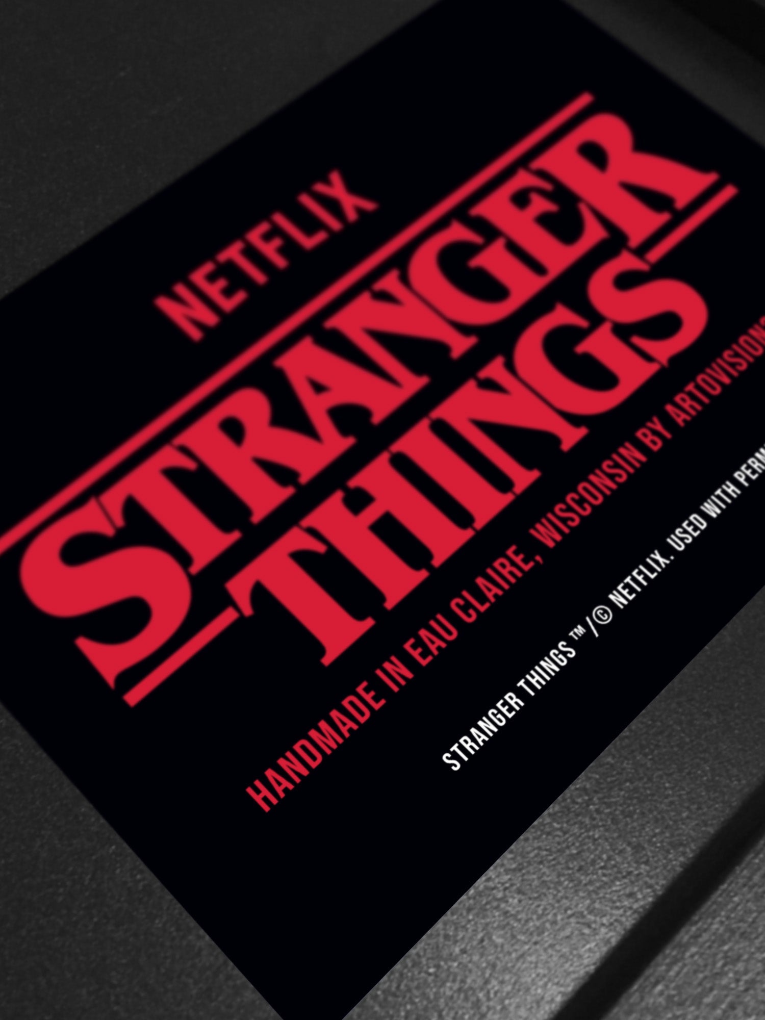 Stranger Things: A Arte Shadowbox Piggyback de Artovision
