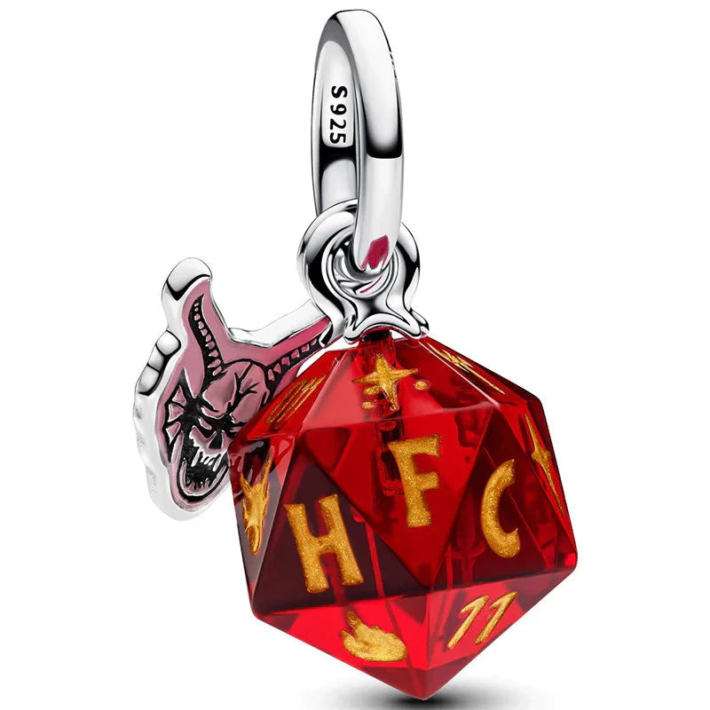 Berloque Stranger Things Hell fire Banhado em Prata