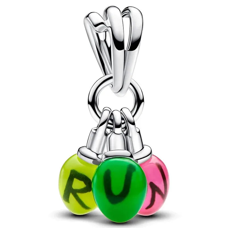 Berloque Stranger Things Glow-in-the-dark Run Dangle Banhado em Prata